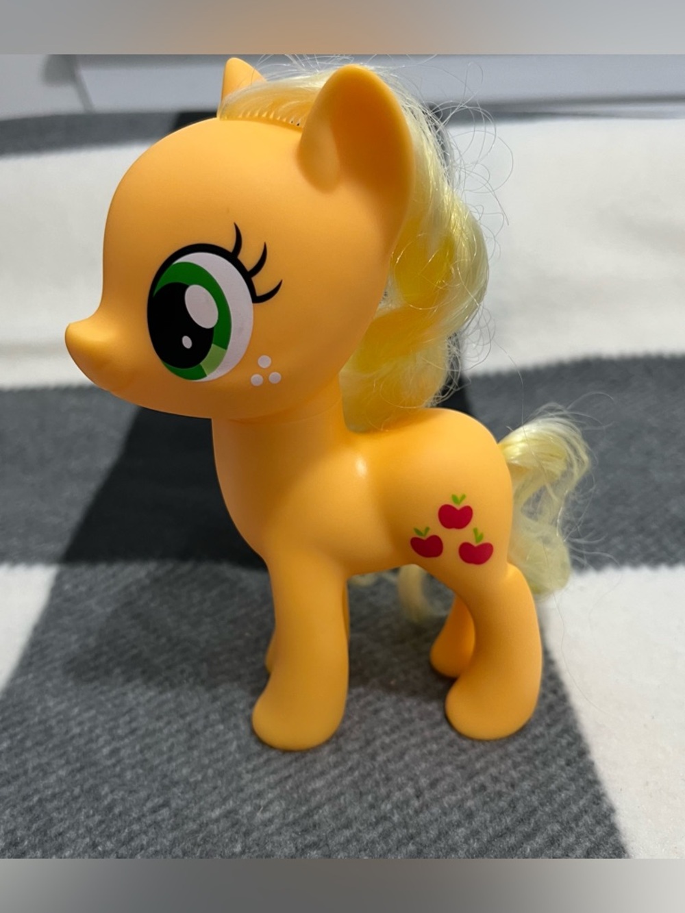 My Little Pony MLP Applejack 6 inch Figure Toy 2016 G4 Brushable Hair